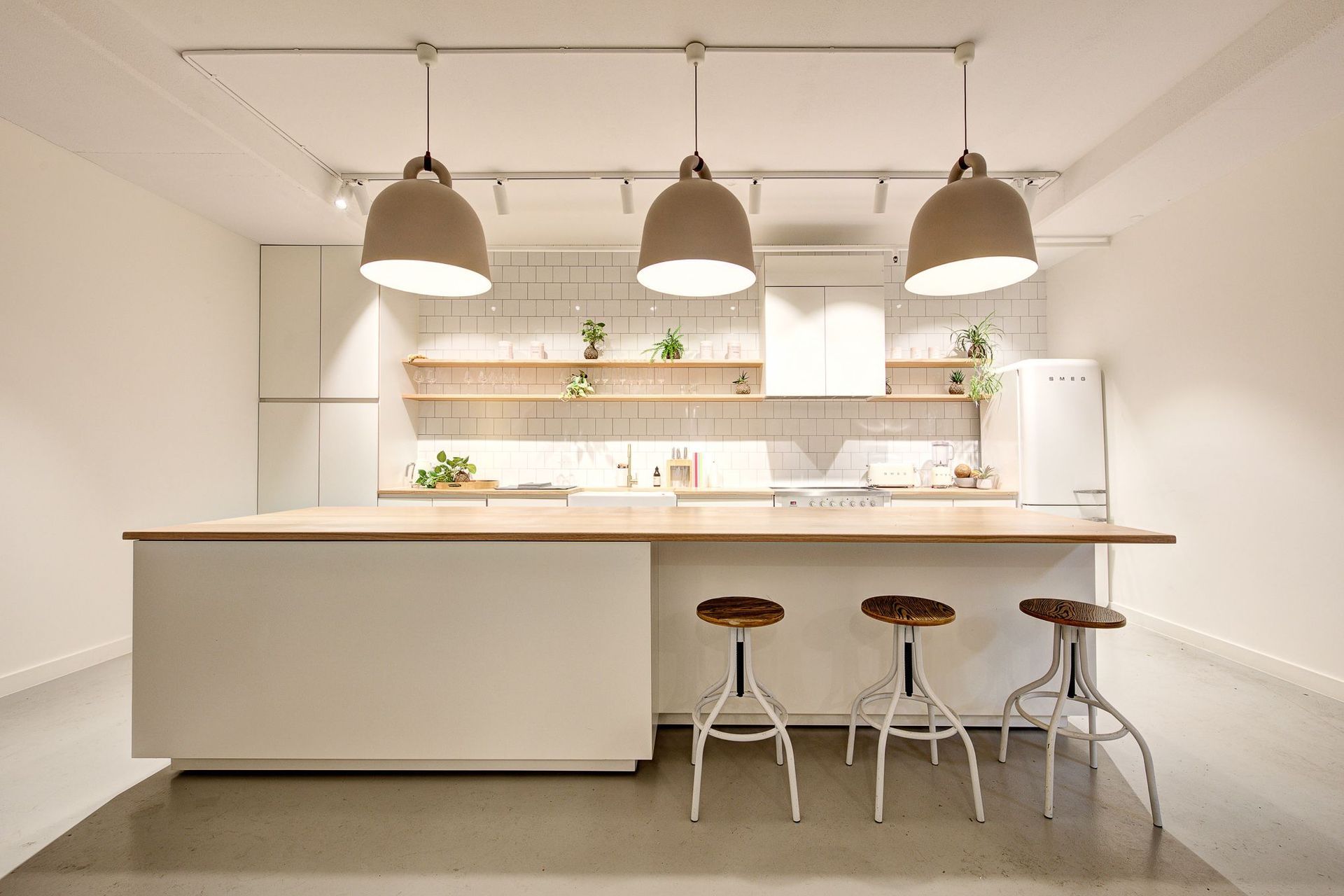 Vida Glow | Maddox St, Alexandria