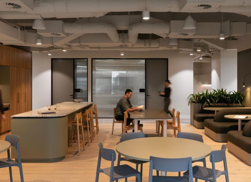 100 Queen & Collins Street