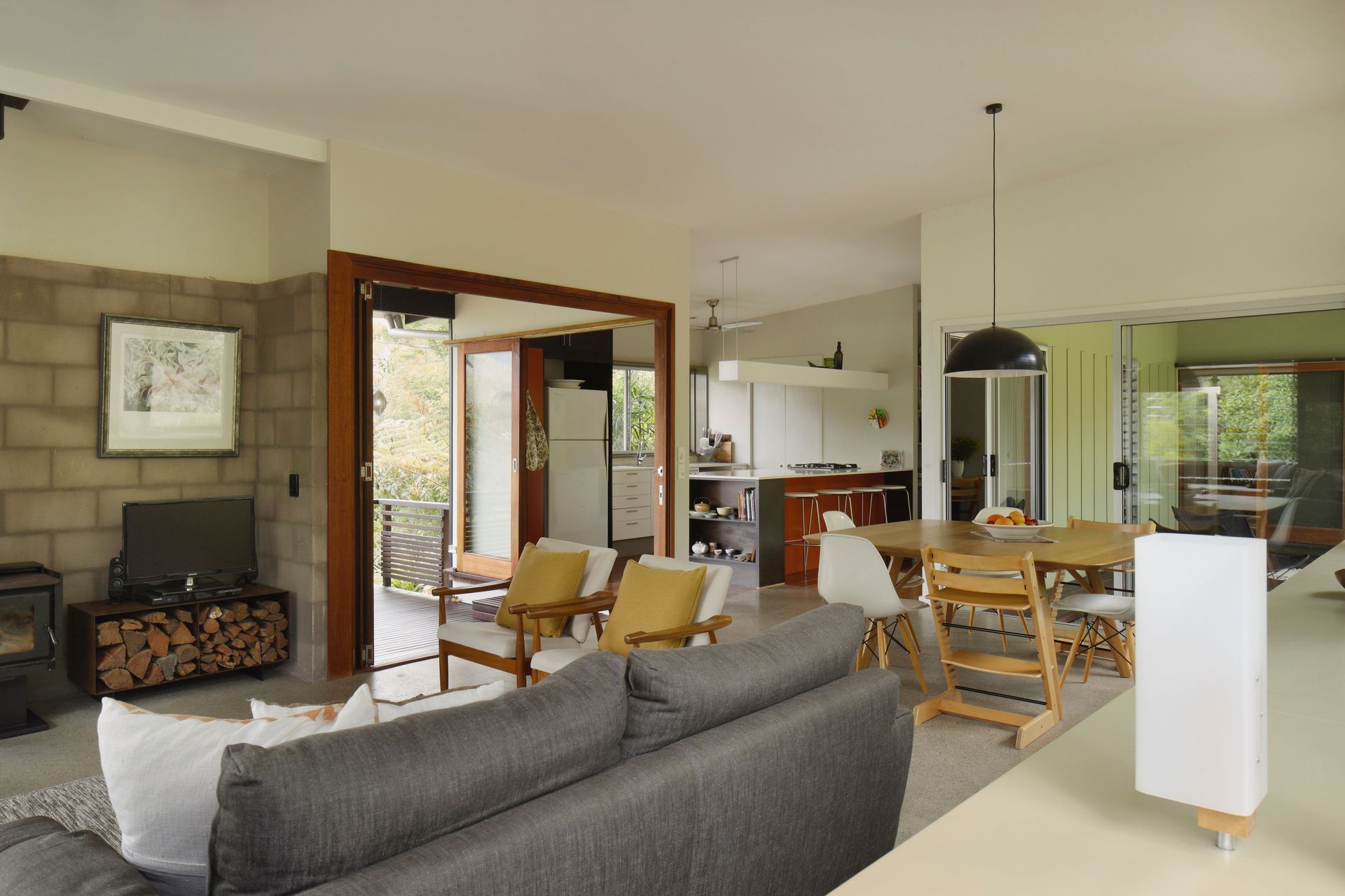 Cedar Creek House and Studio