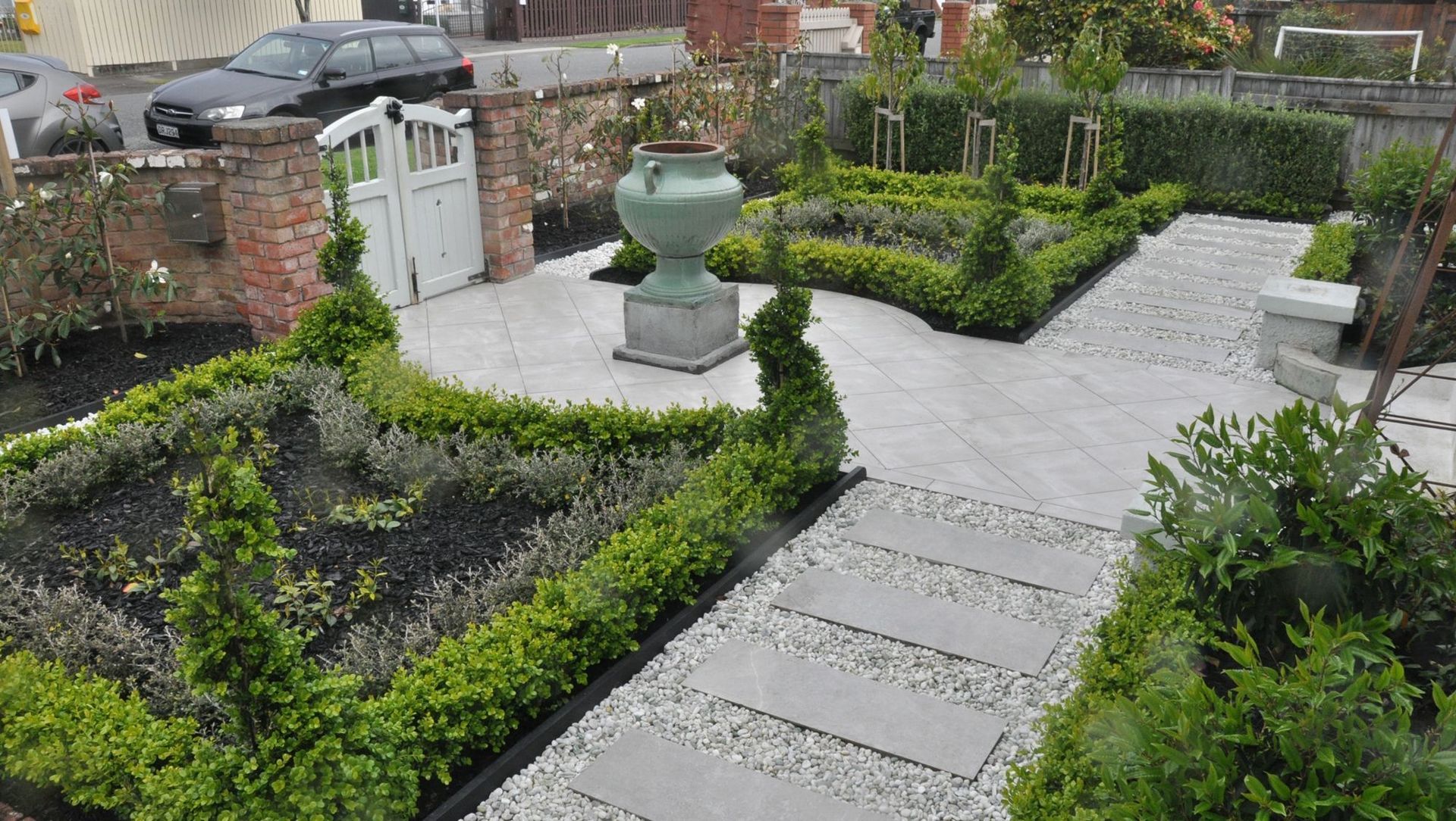 Woburn Garden banner