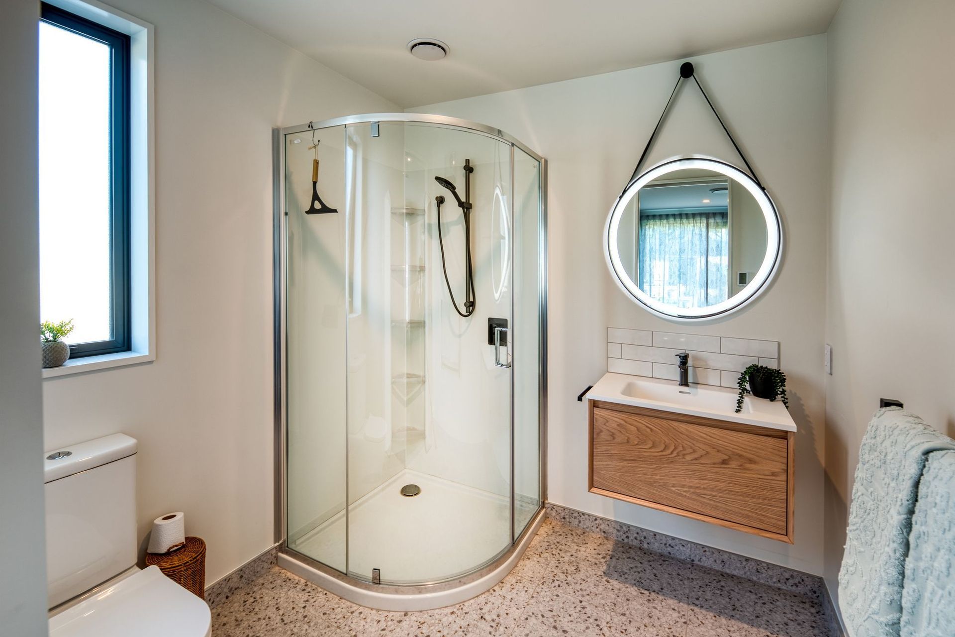 Pavilion Home, Cedar Cladding