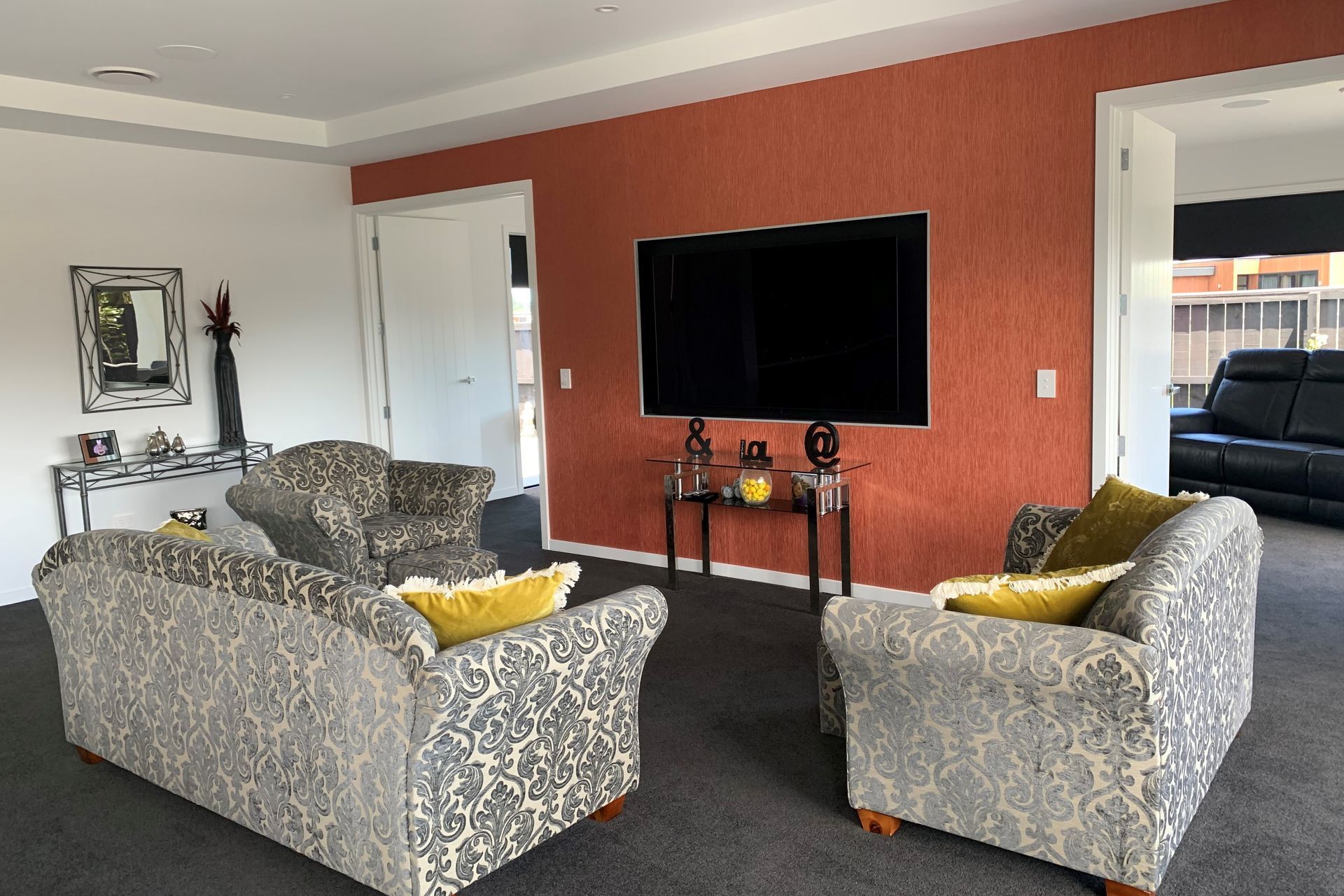 Vibrant &amp; Modern