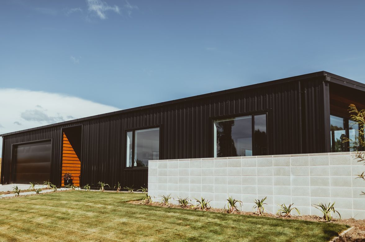 Cedar & Black Colorsteel Family Home