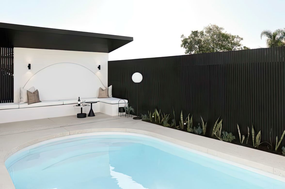 Design Duo Twin Off - Lysandra - concrete concealed pool cover