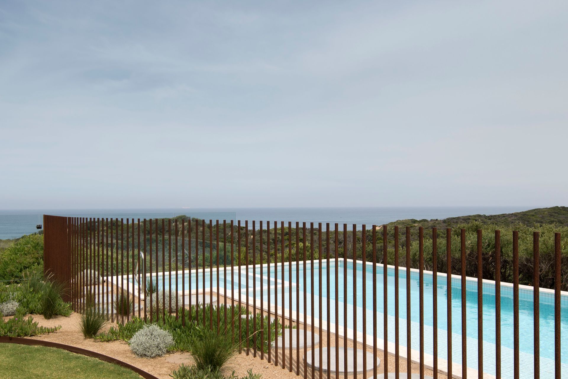 Back Beach views over the swimming pool and Mornington Peninsula National Park