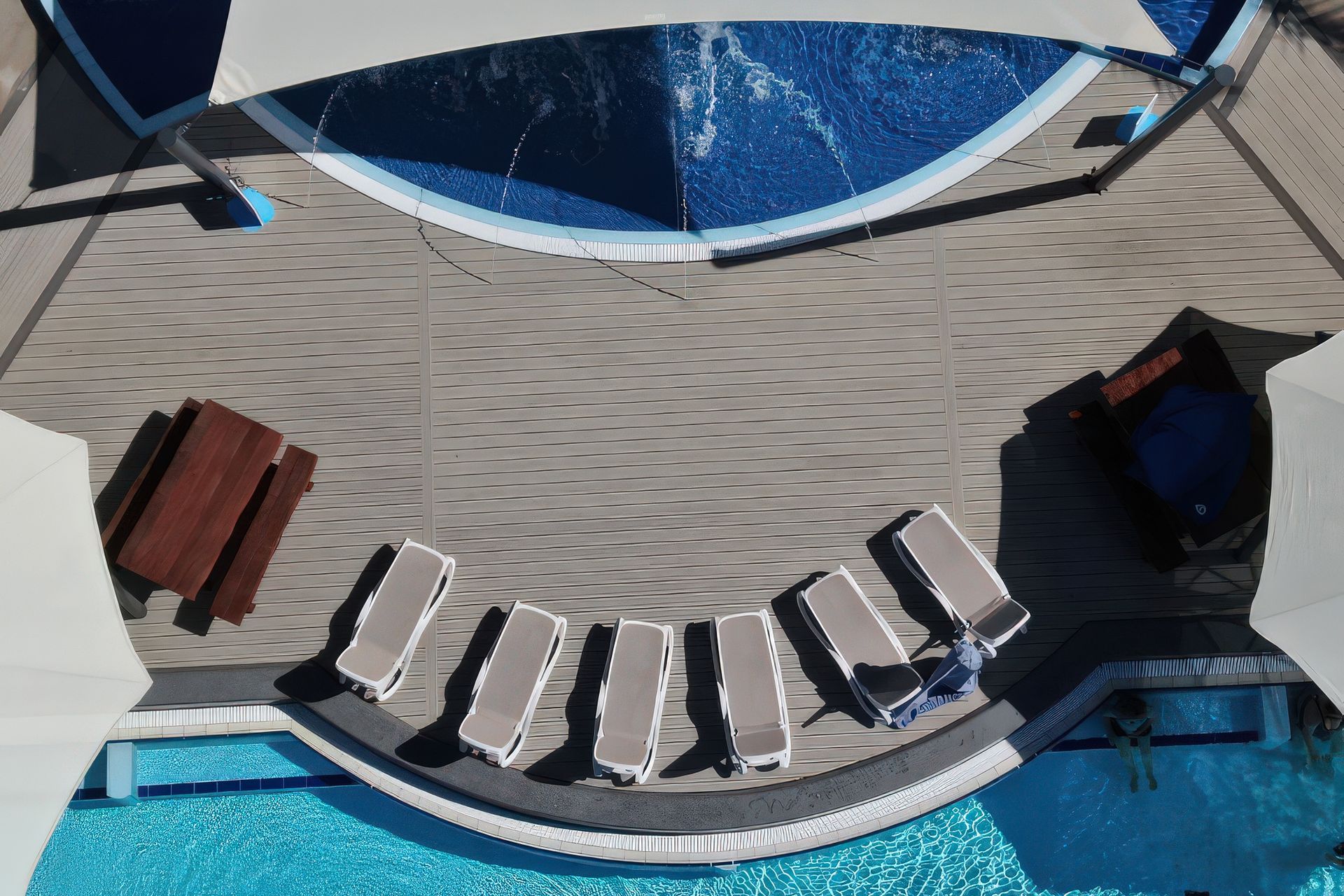 LogoMount-Hot-Pools-Permadeck-decking-top-view-gigapixel-standard-v2-2000w.jpeg