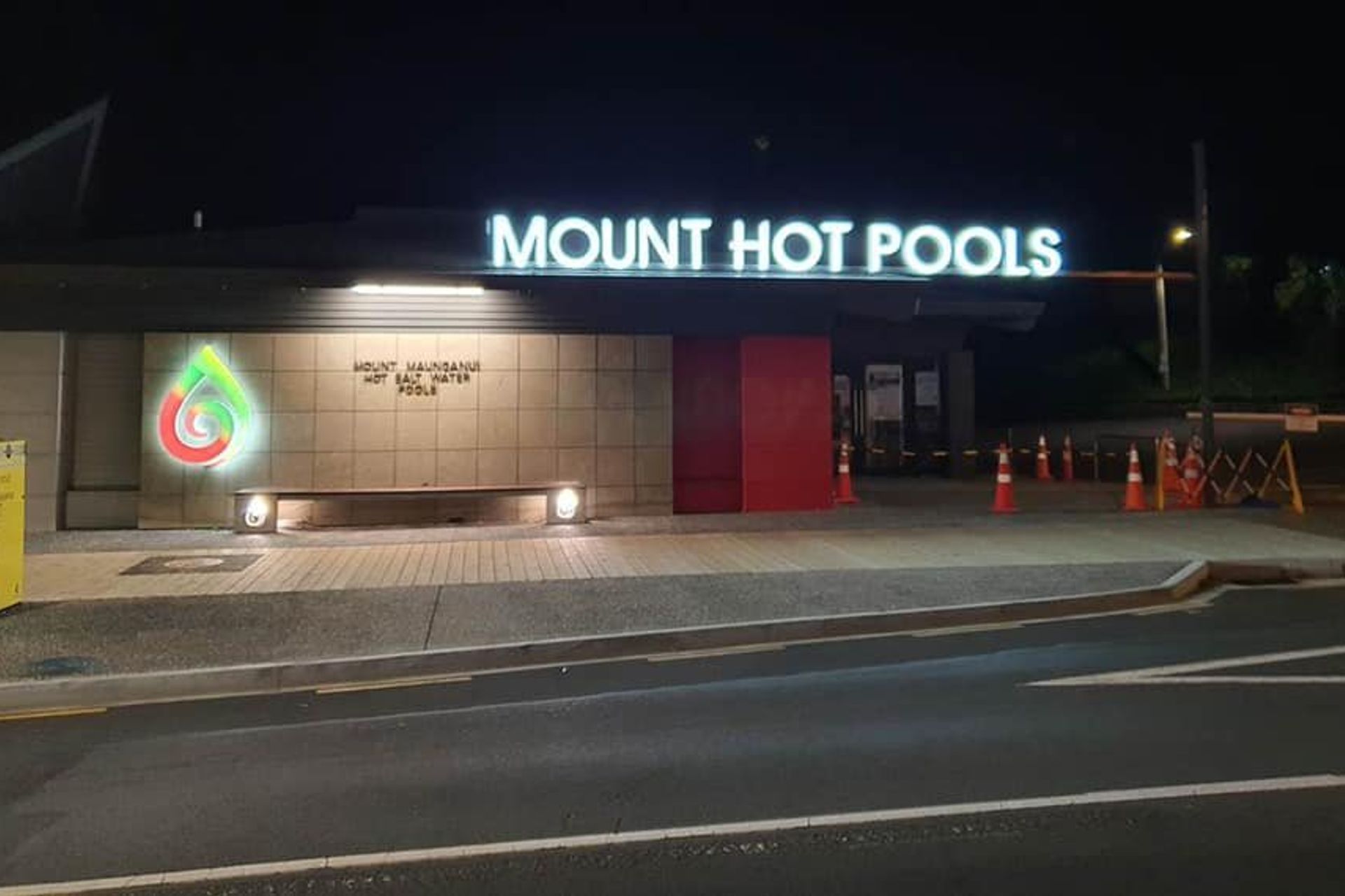 Fabricated Illuminated Acrylic Signage