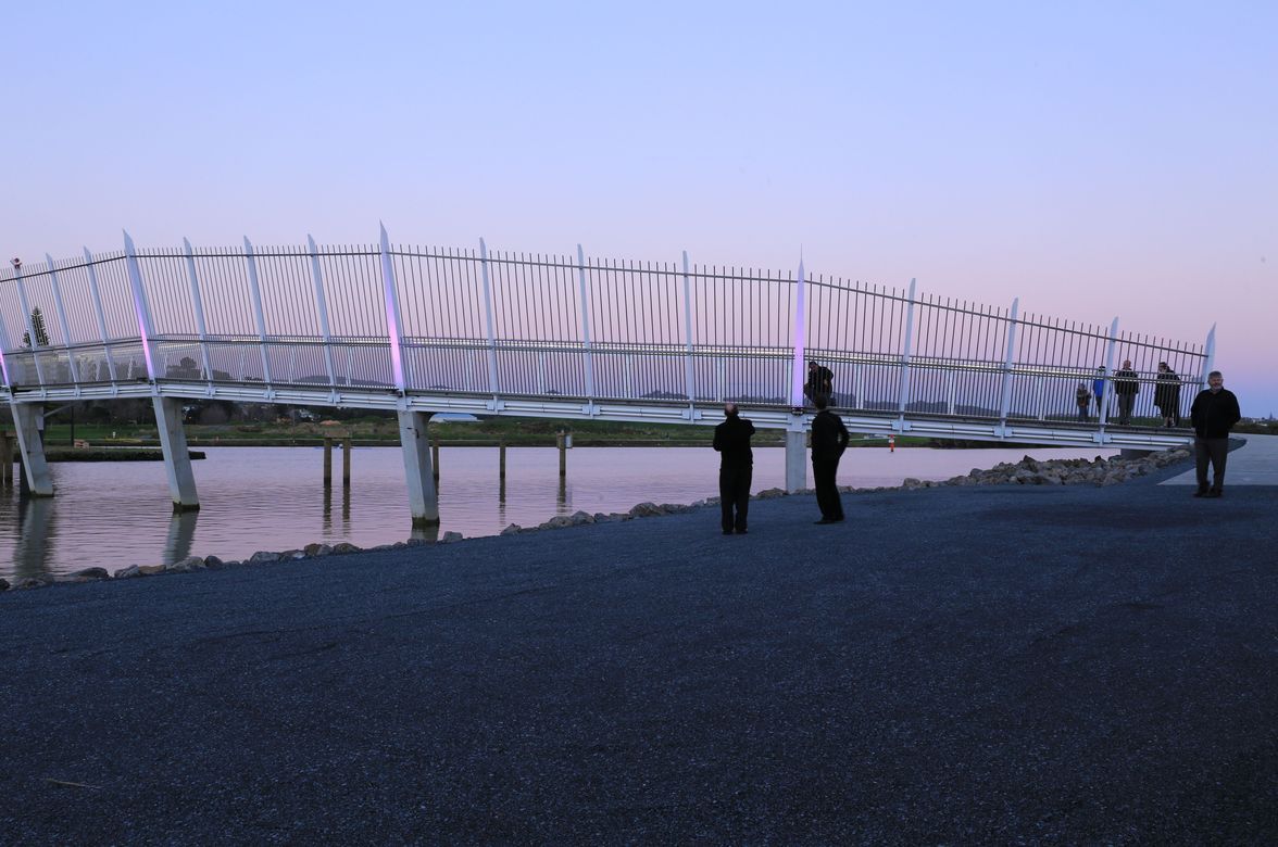Kotuitui Whitinga Footbridge