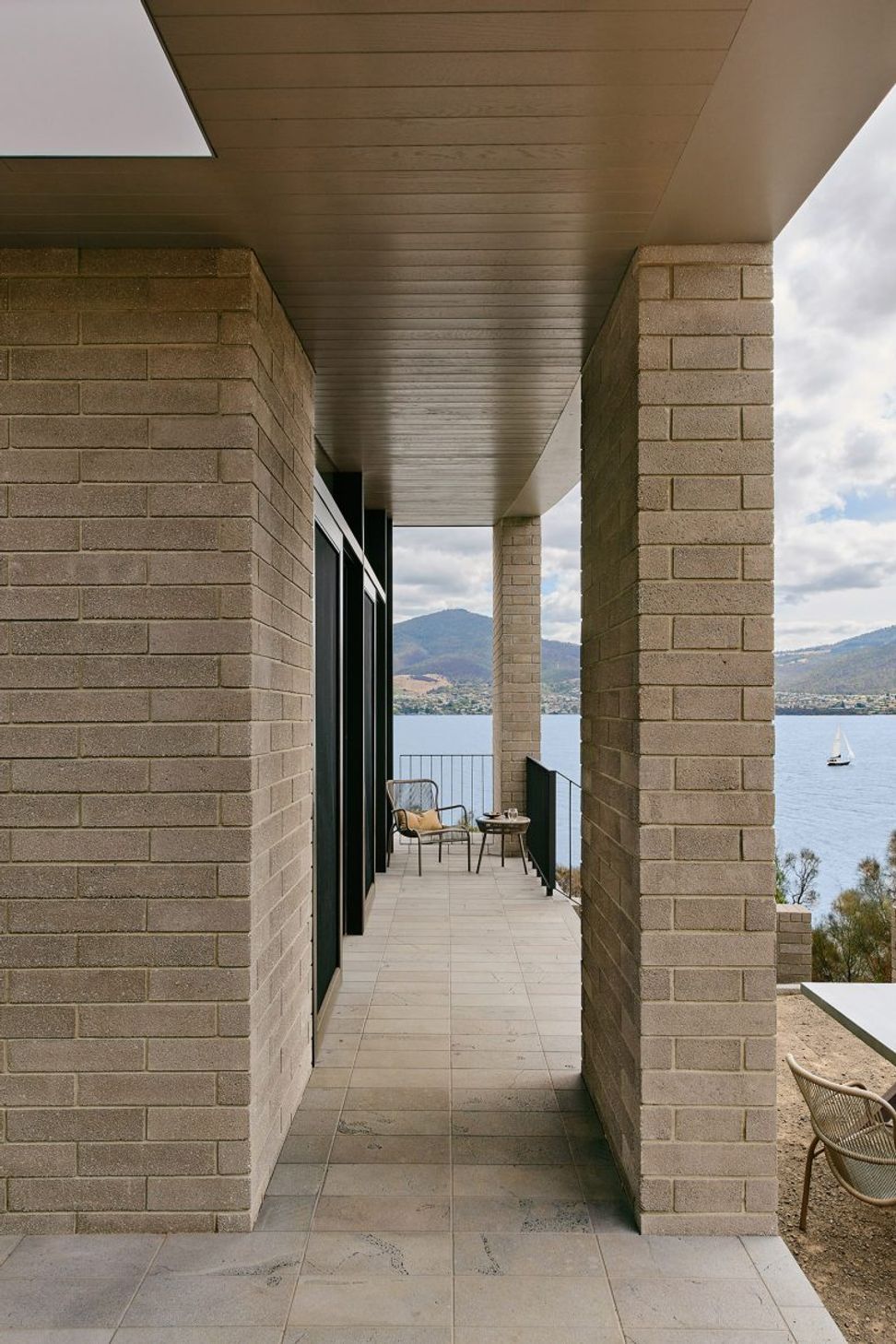 HOUSE AT OTAGO BAY