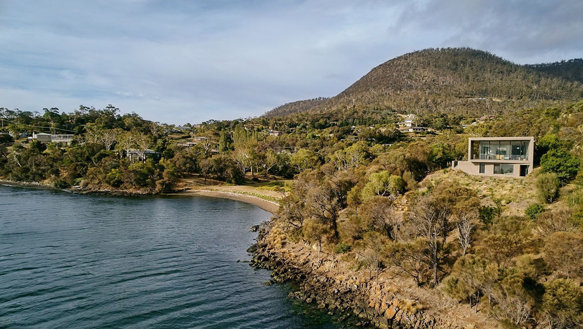 HOUSE AT OTAGO BAY banner