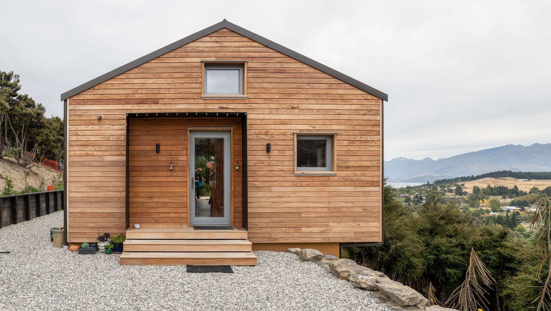 House and Art Studio banner