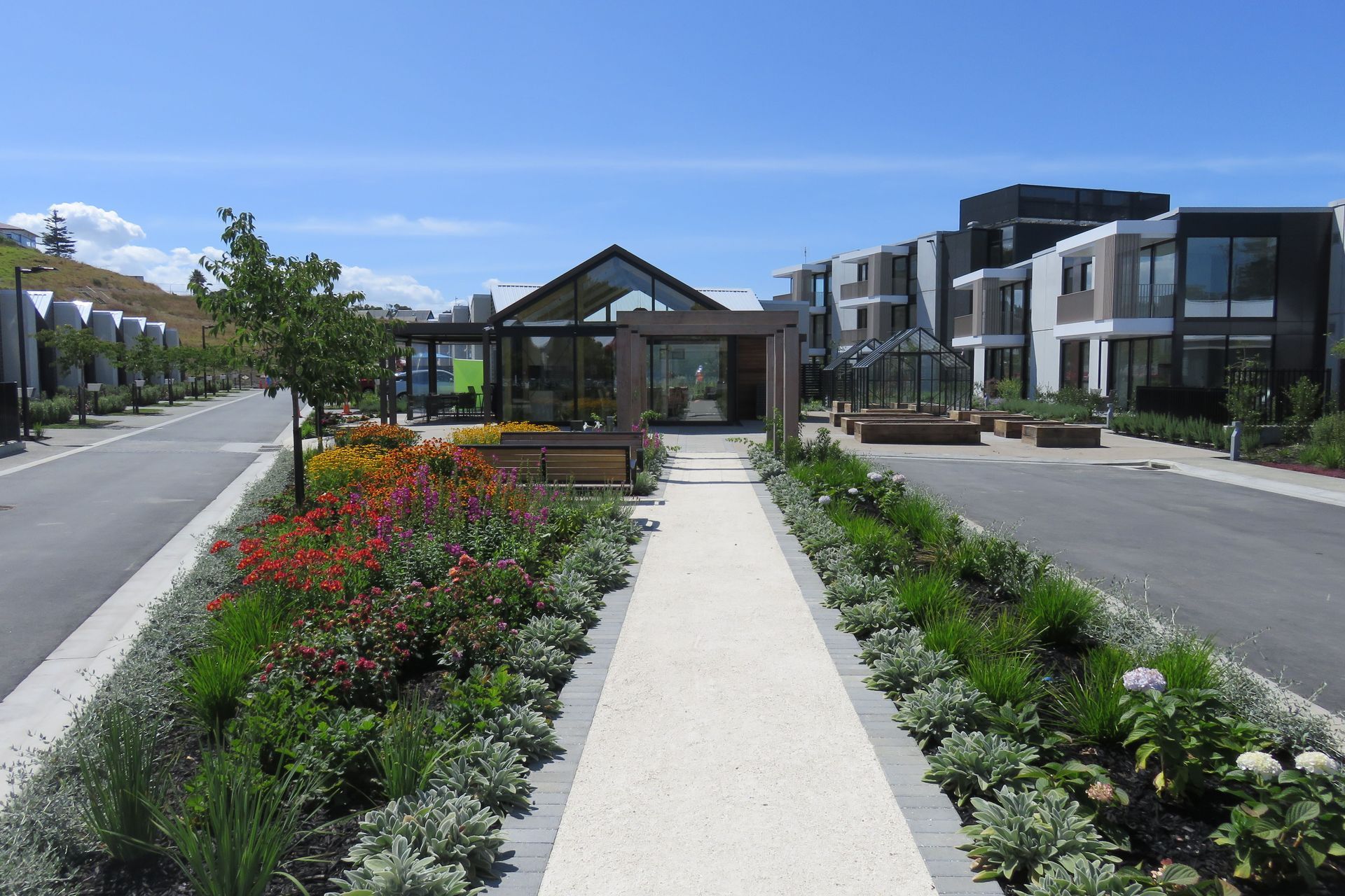 Gulf Rise has been developed on part of the former Red Beach Golf Course, with its mix of older, pre-existing housing stock and other new residential developments, which also meant taking a new approach to inserting the village into the existing fabric.