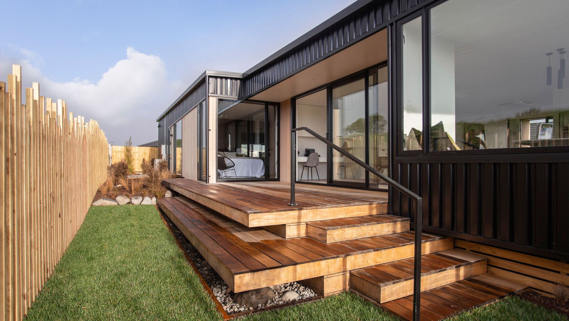 Ngaruawahia, River Terraces banner