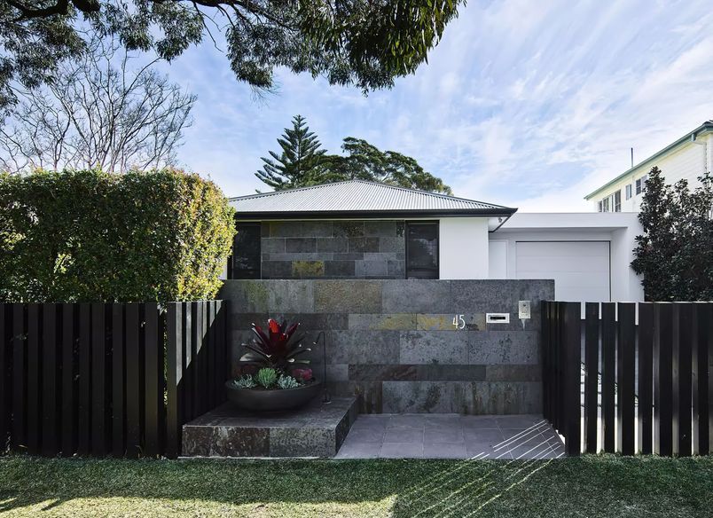 Caringbah, Jacaranda Ave