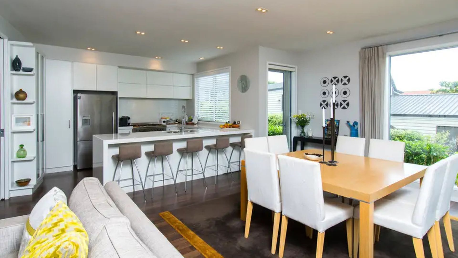 Devon Road Residence banner