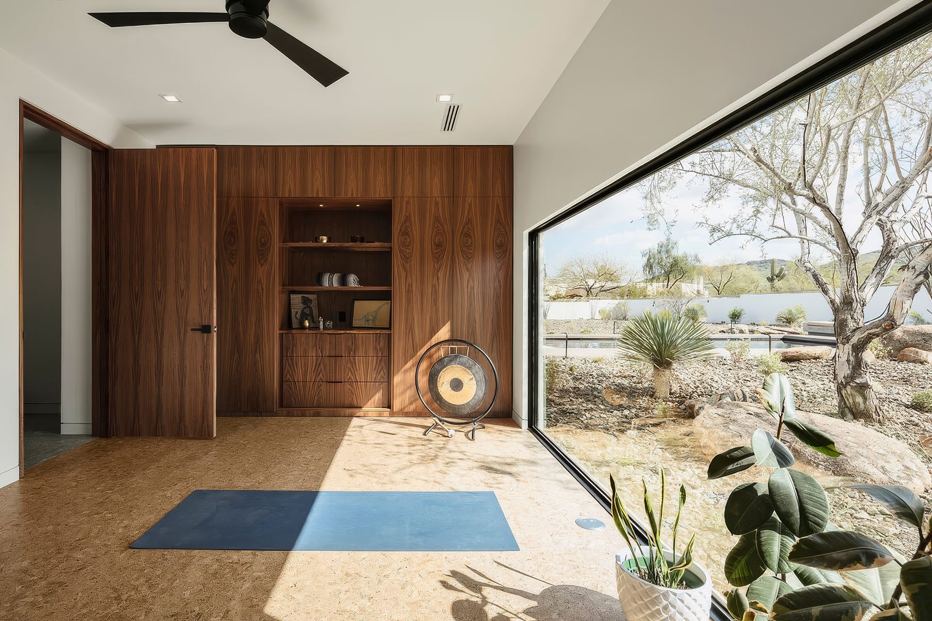 61b97f477a11480eba450dc6yoga20room-upscaled-by-Replicate.jpg