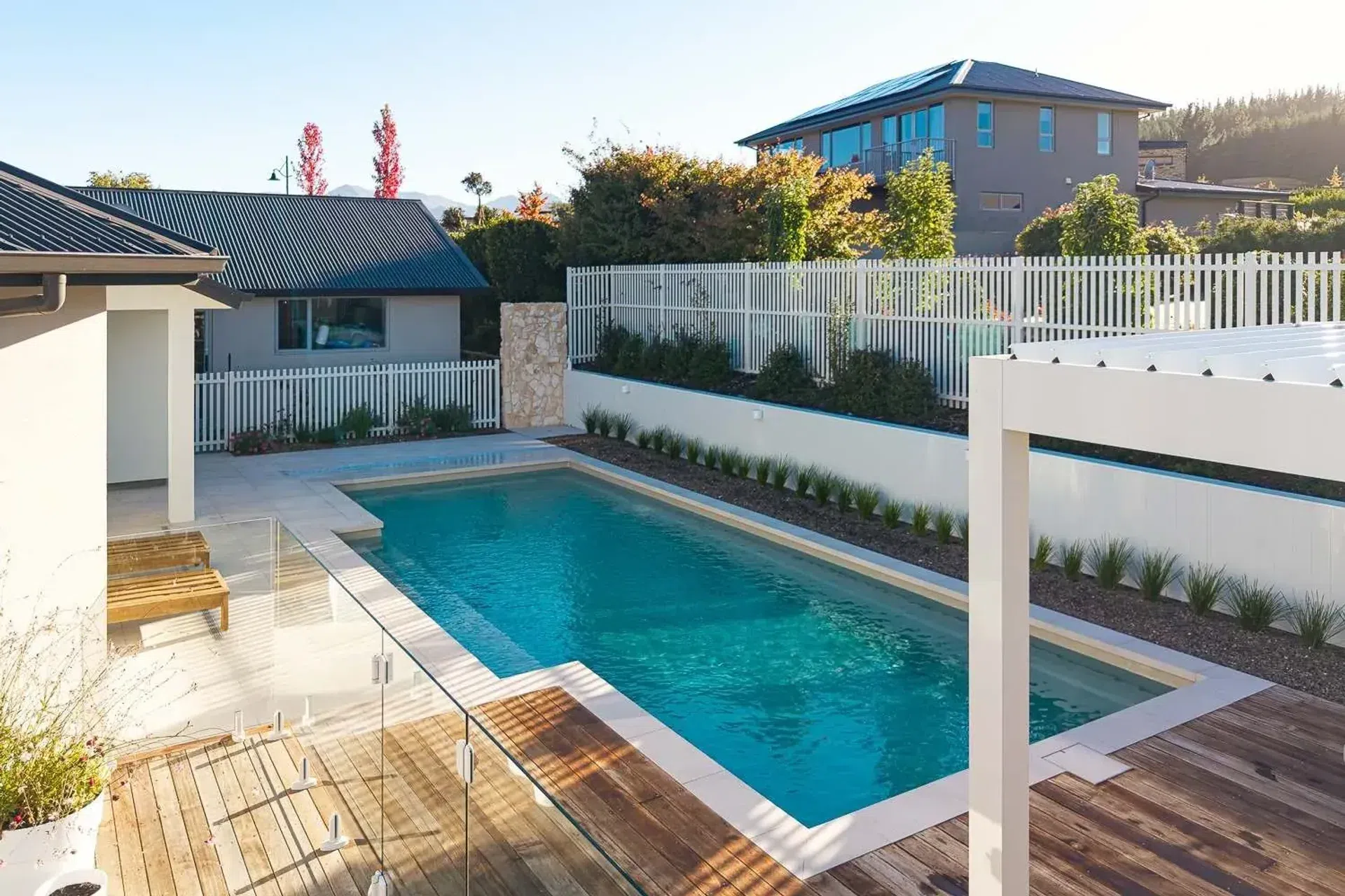projects-peninsula-poolscape-web-06.webp