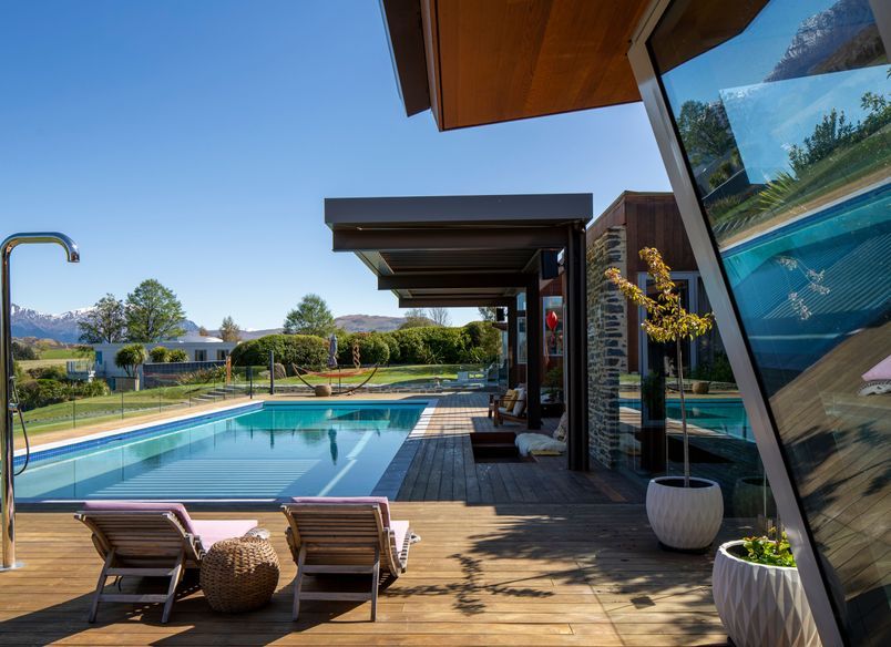 Bluff View Swimming Pool