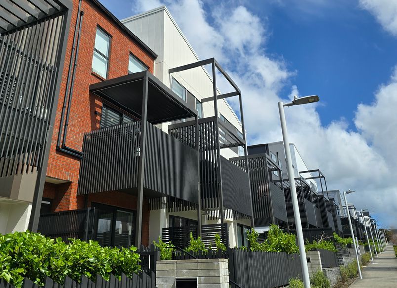 Hobsonville Point Integrated SunPivot® Louvre Roof