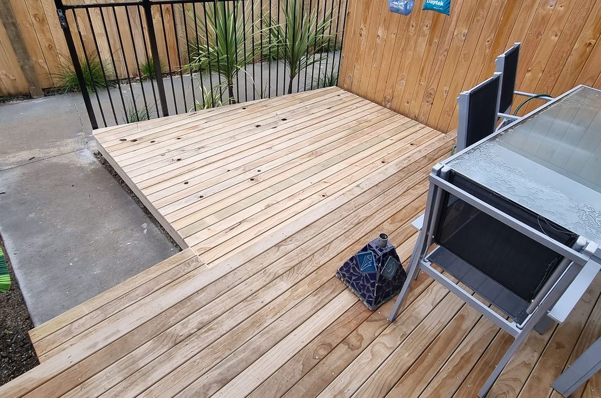 Deck extension - Te Atatu