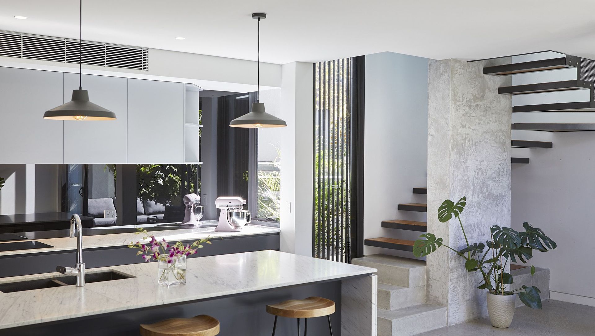 Green Wall House banner