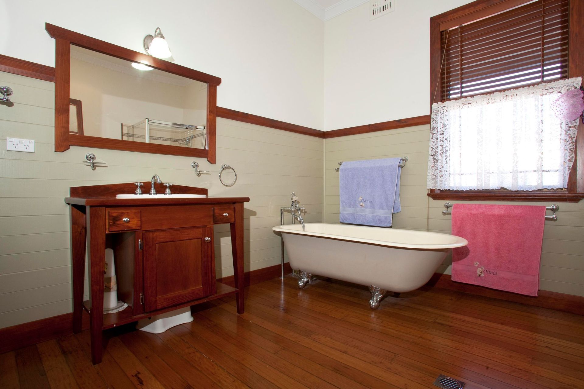 Rural Plateau Farmhouse