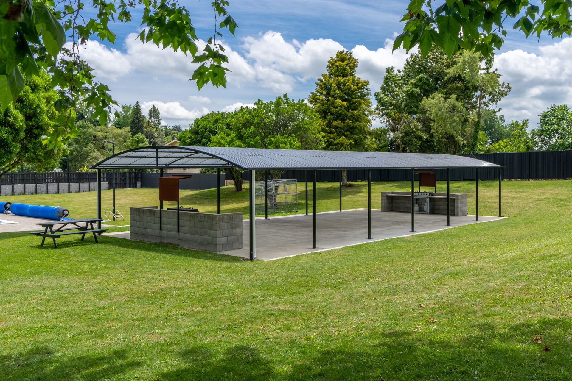 Archgola Cambridge Perry Aquatic Centre