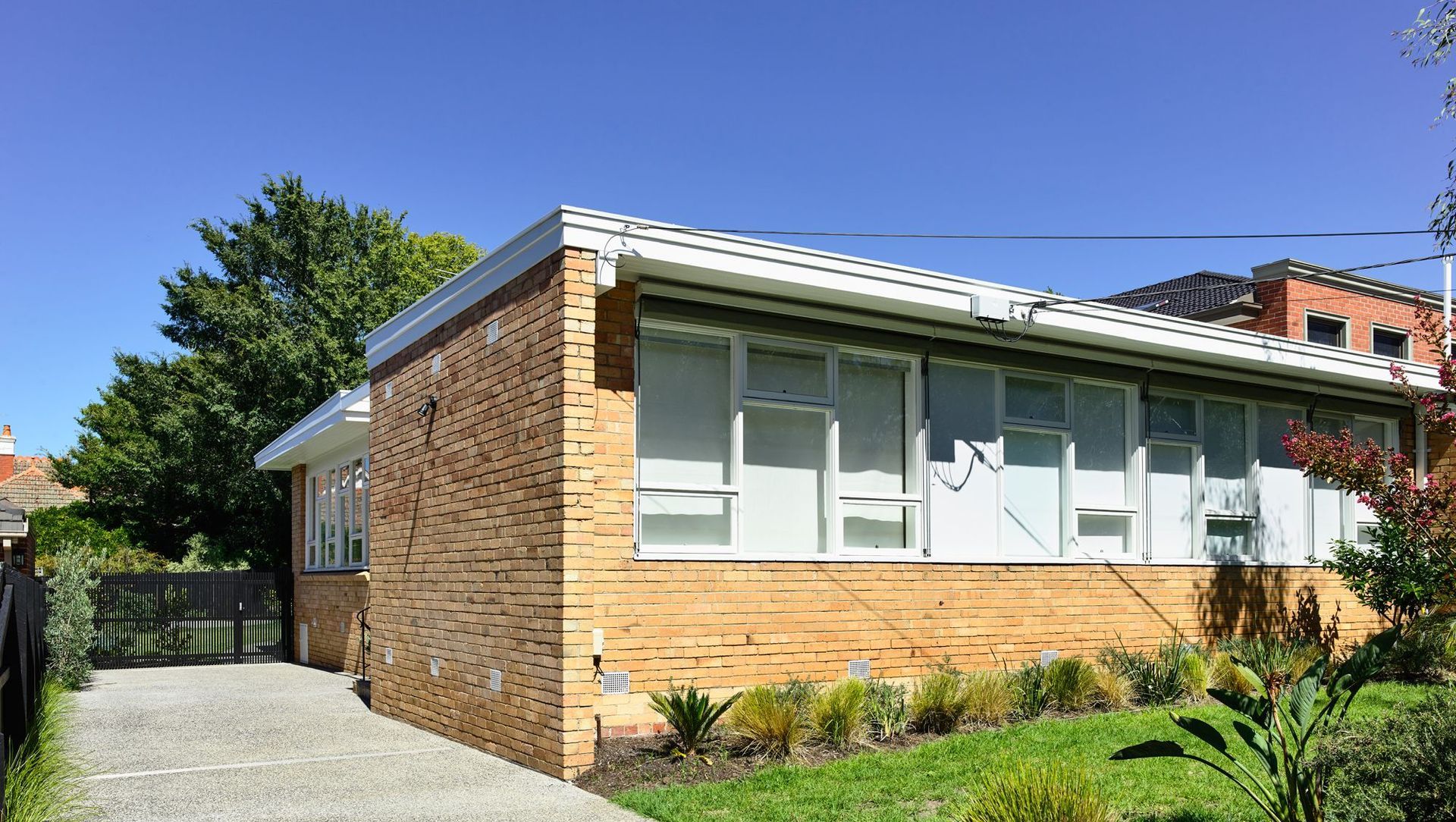 Brick Residence banner