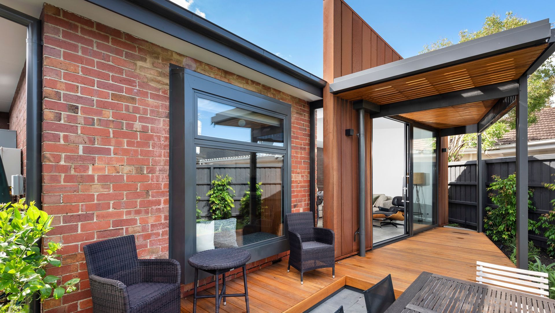 Caulfield House 2 banner