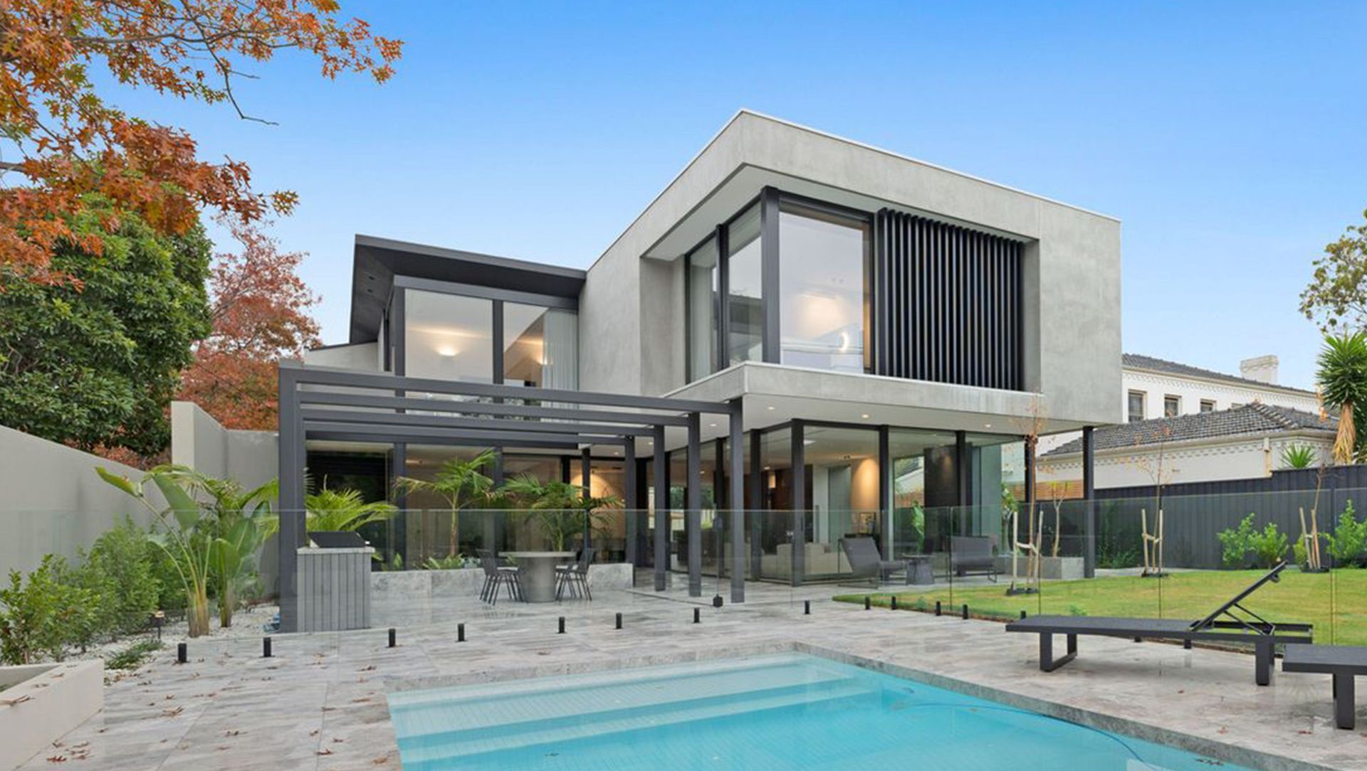 Hawthorn Extension banner