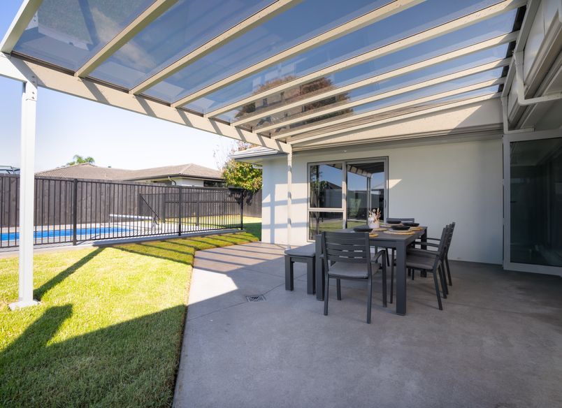 Archgola Linear Canopy | North Hamilton Home