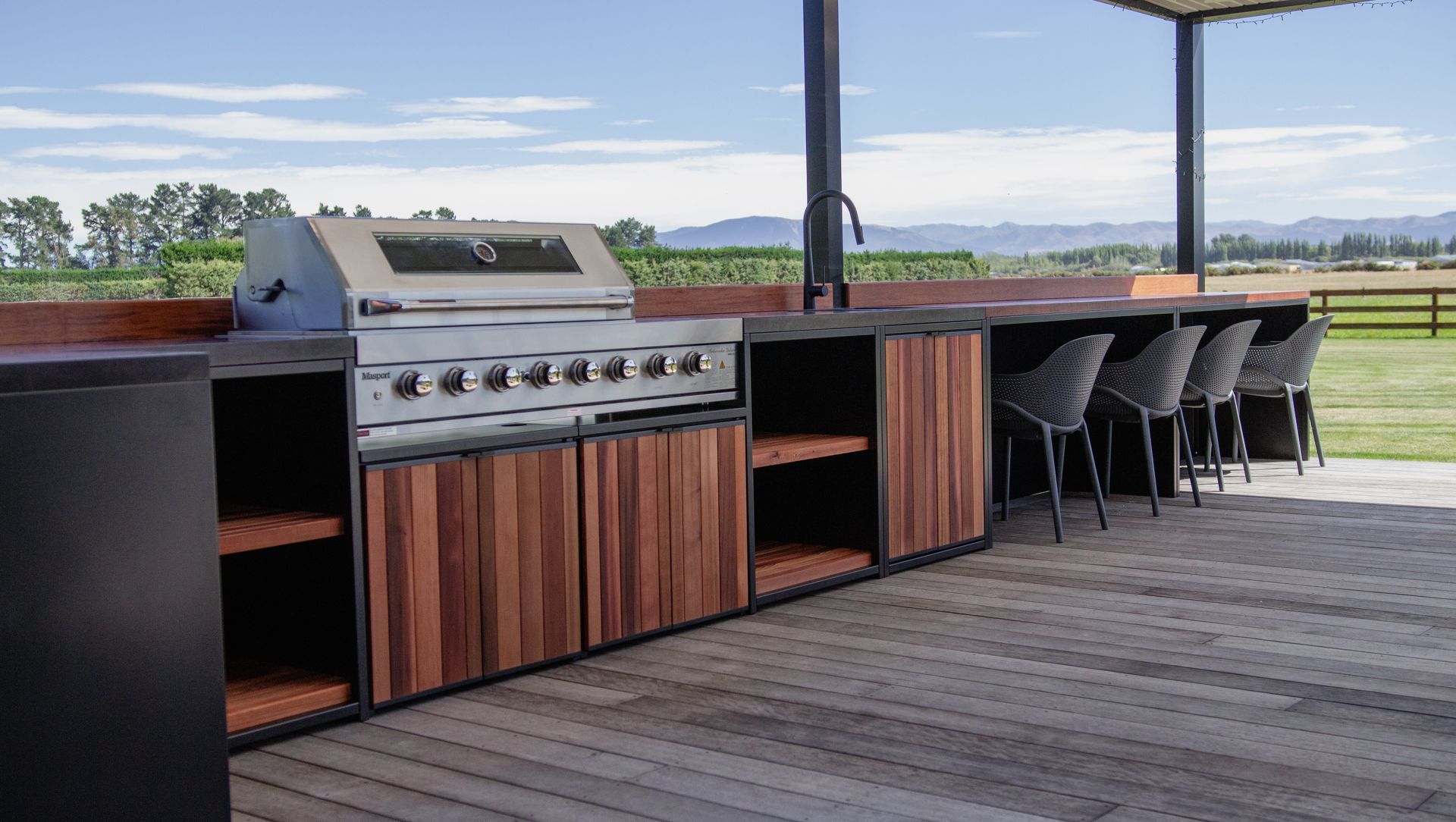 Fernside Outdoor Kitchen banner