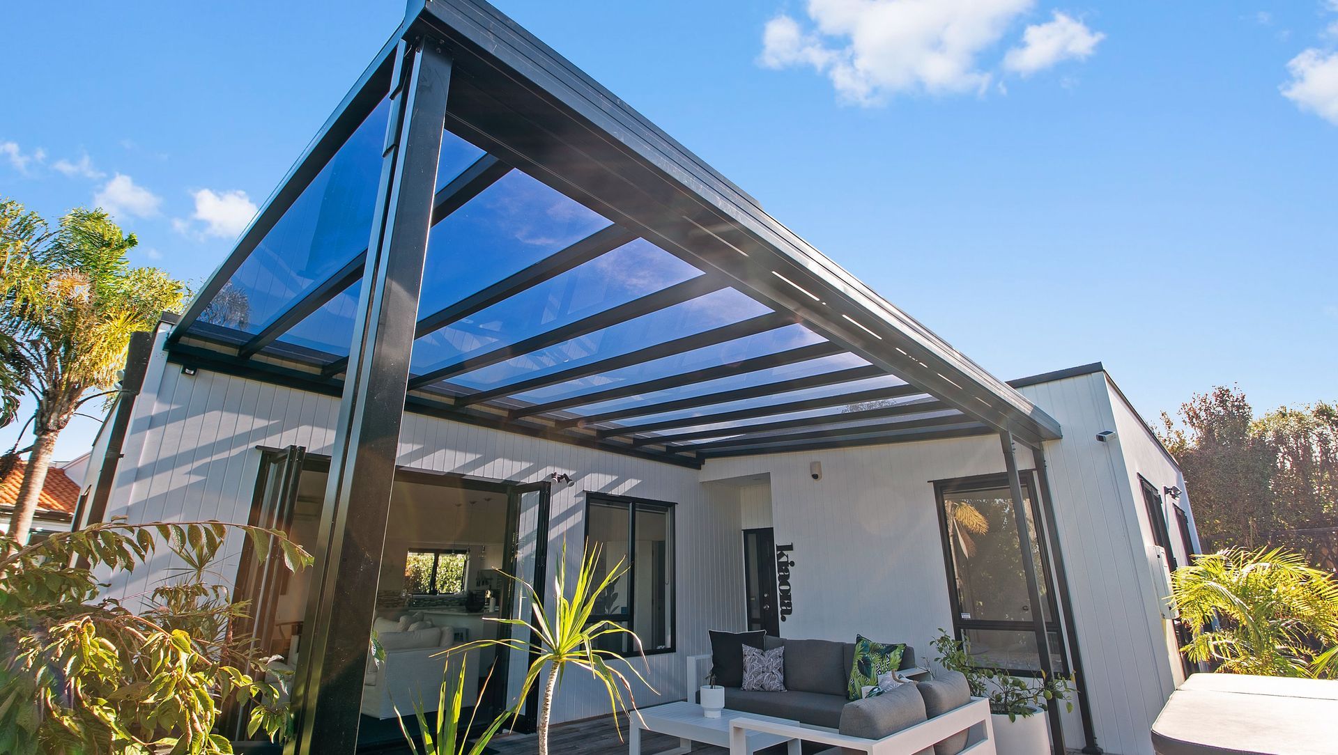 Archgola Linear Canopy | East Auckland Home banner