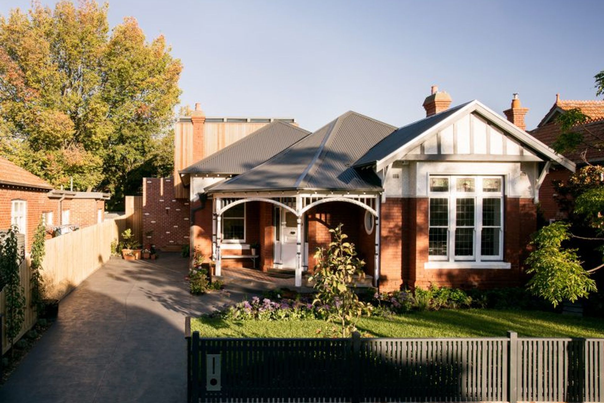 ELSTERNWICK HOUSE
