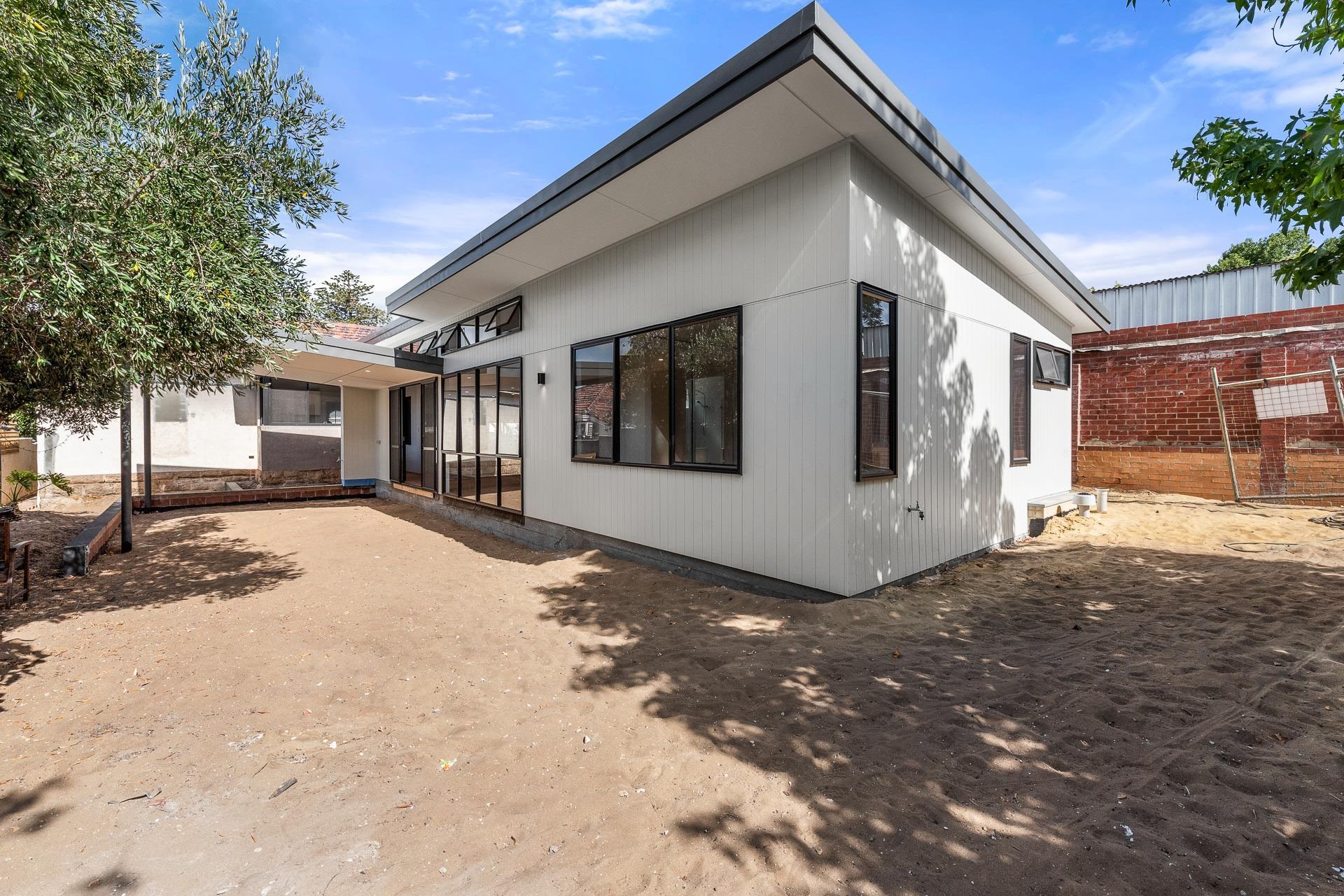 Parramatta Road, Doubleview