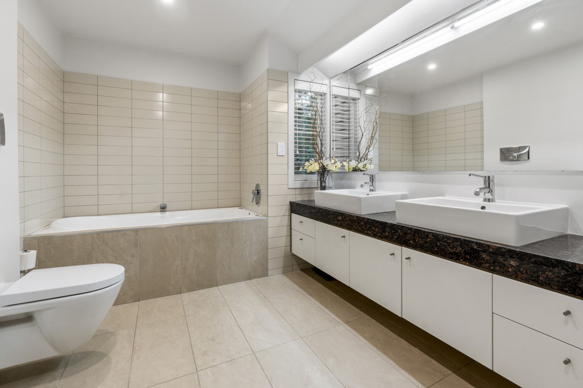 Selwyn Ave, Mission Bay