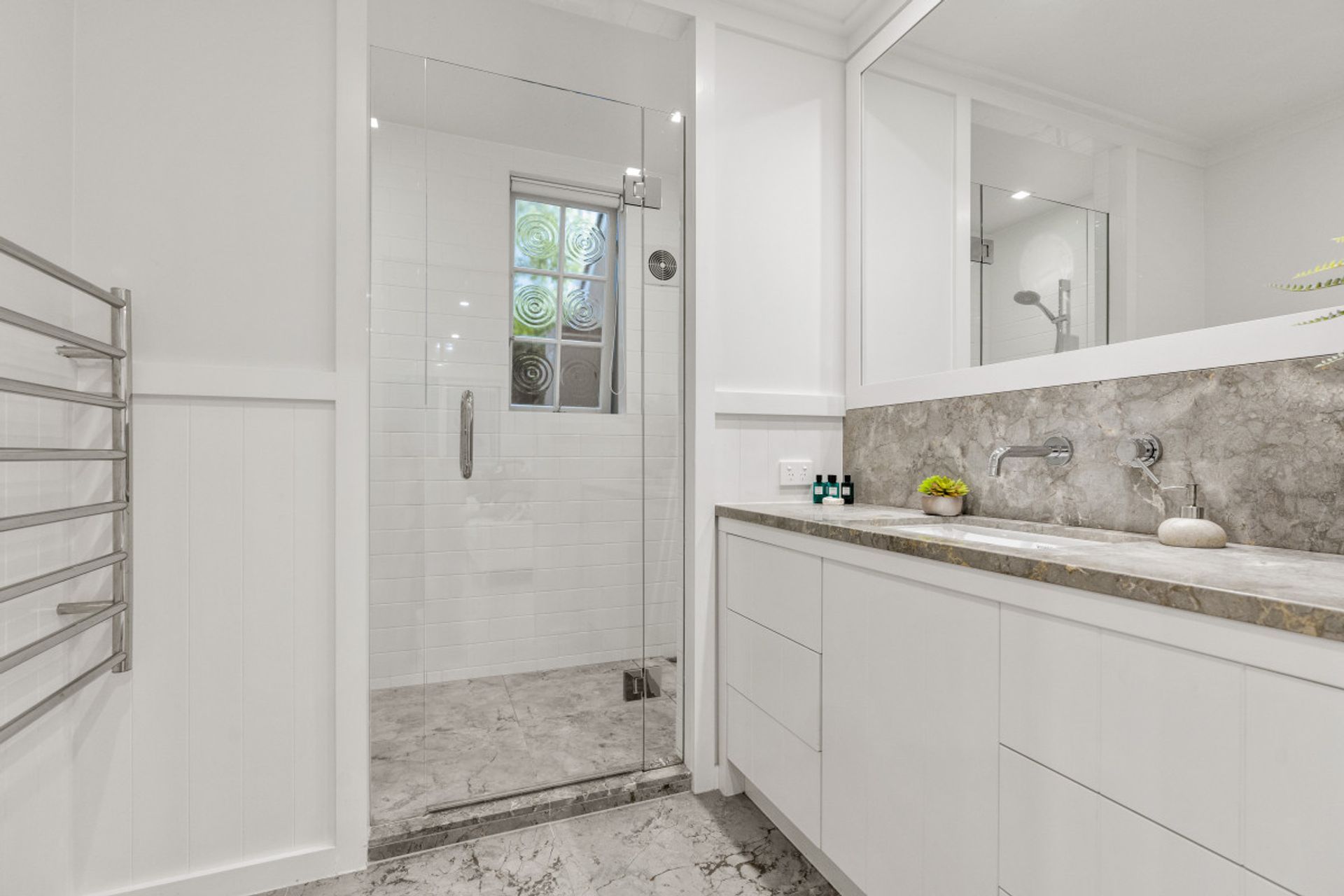 Selwyn Ave, Mission Bay