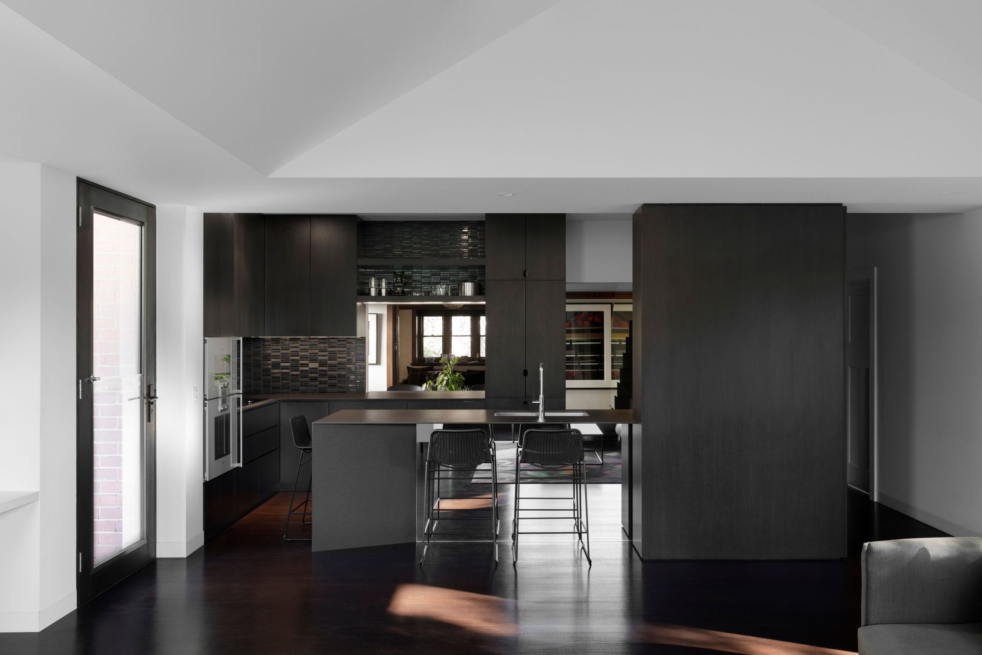 Photography: Dianna Snape, Derek Swalwell