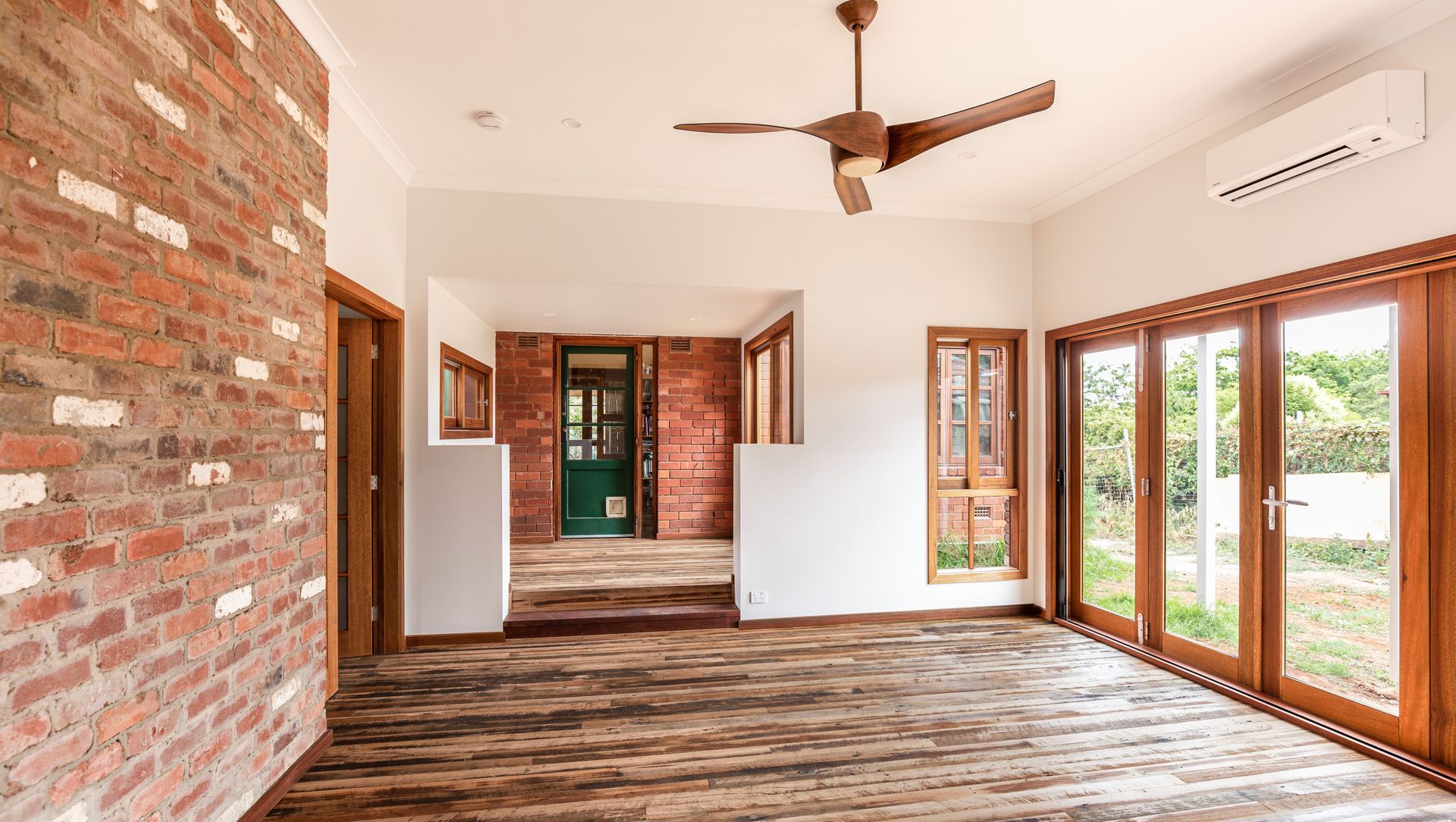 Extension at O’Connell Street banner