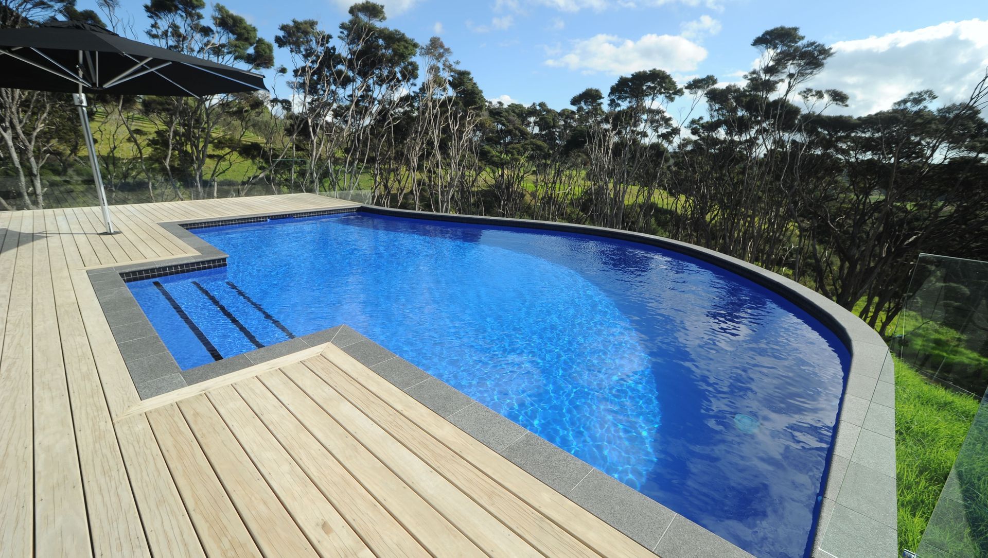 Custom Pool - Auckland 9 banner
