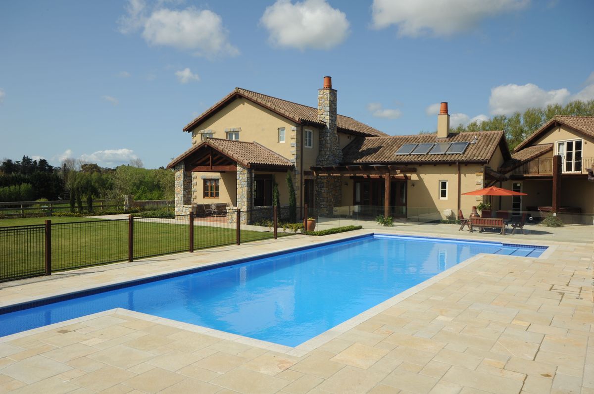 Custom Pool - Auckland