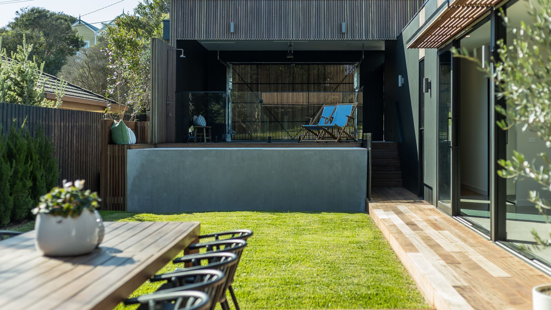Developer, Richard Branov, chose Plungie for his beachside project in Blairgowrie, Victoria. Installed semi above-ground to celebrate the natural slope of the block, the Plungie Original offered both a practical solution and a hero piece in the backyard.  video