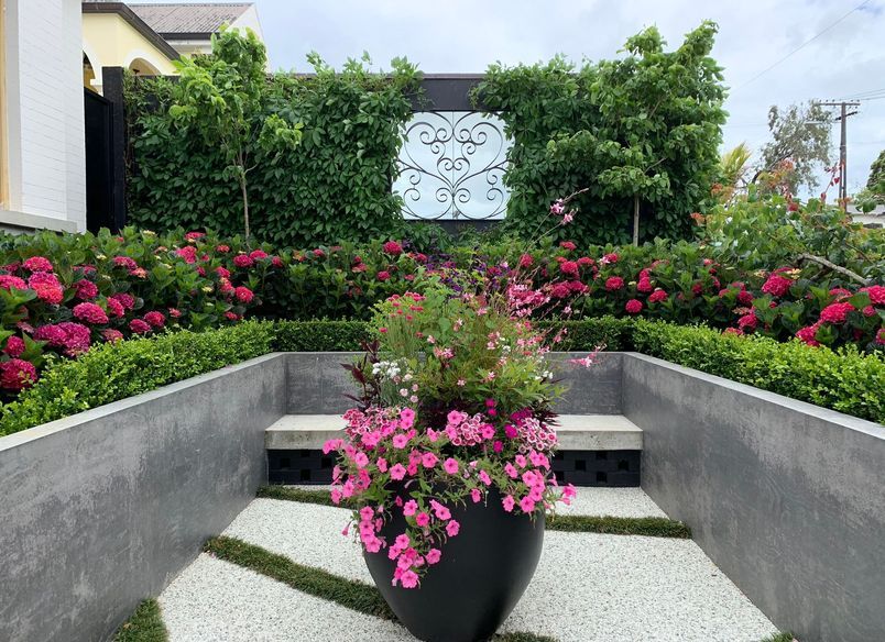 Classical and contemporary courtyard, Mt Eden