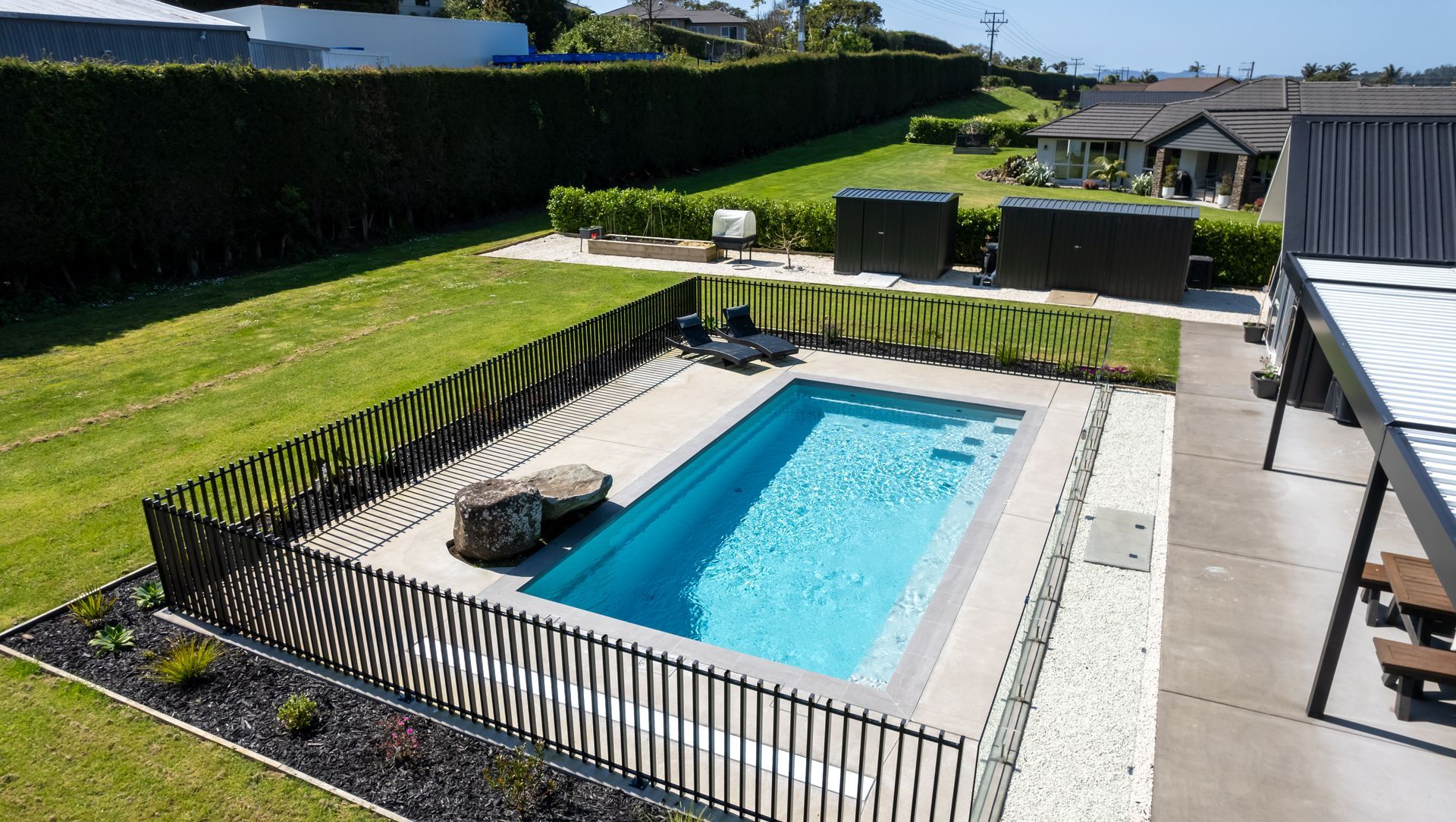 Location: Queen Palm Shape: Sanctuary Colour: Quartz Size: 8.2m x 4.2m