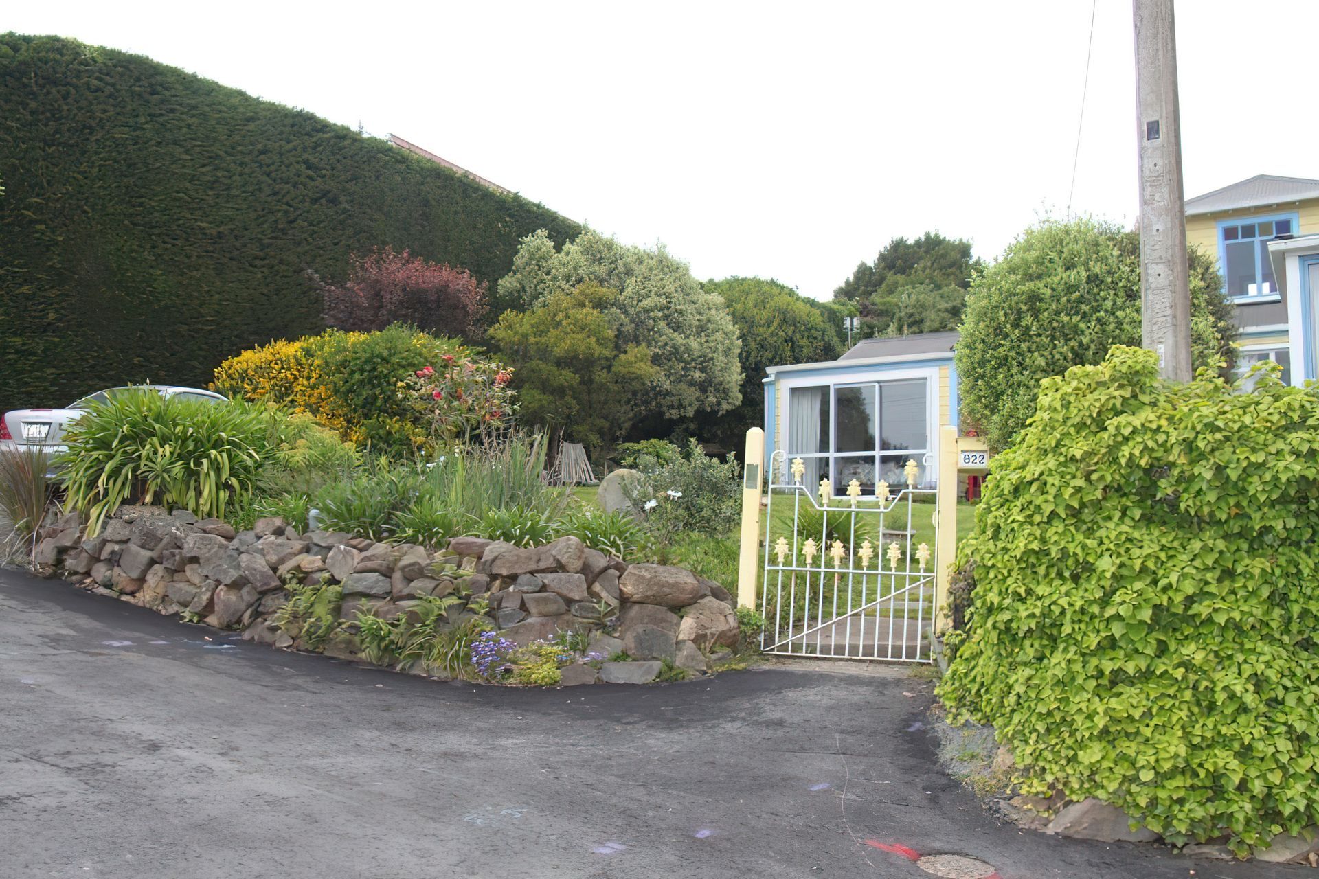 Modernising Makeover for Peninsula Property Street Frontage