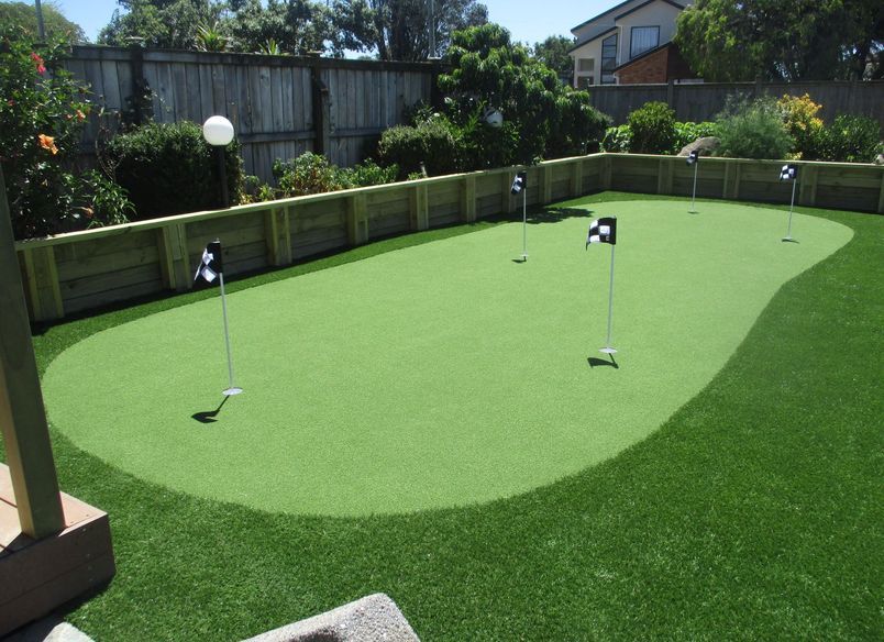 Private putting green