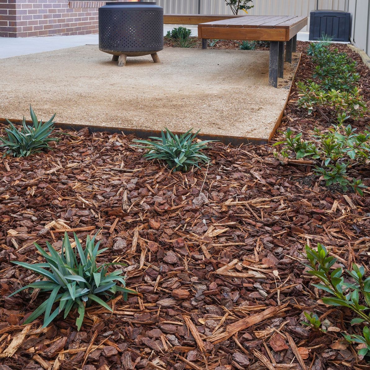 Cozy-Courtyard08.jpg