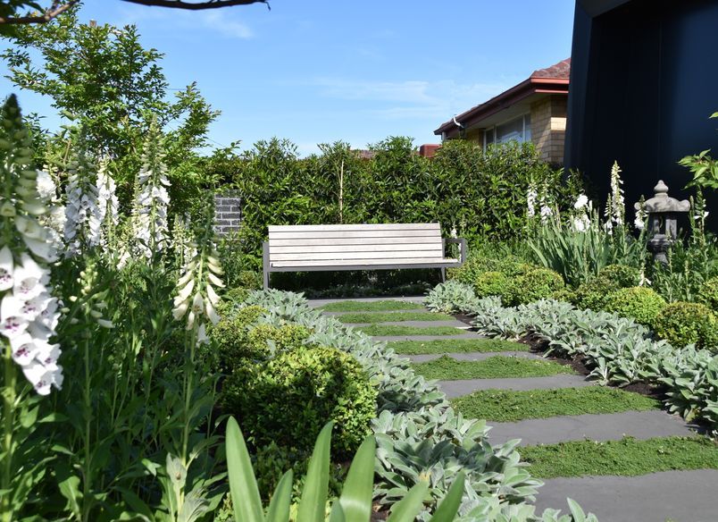 Carnegie - White Garden