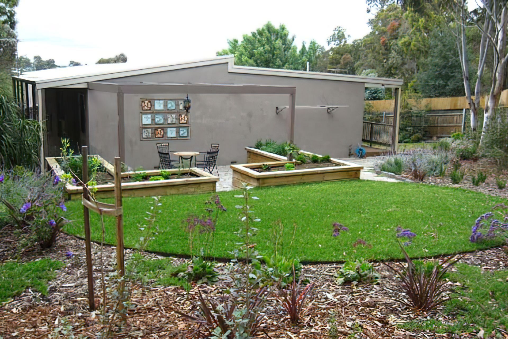 Eltham North AFTER adding a veggie garden and pergola area