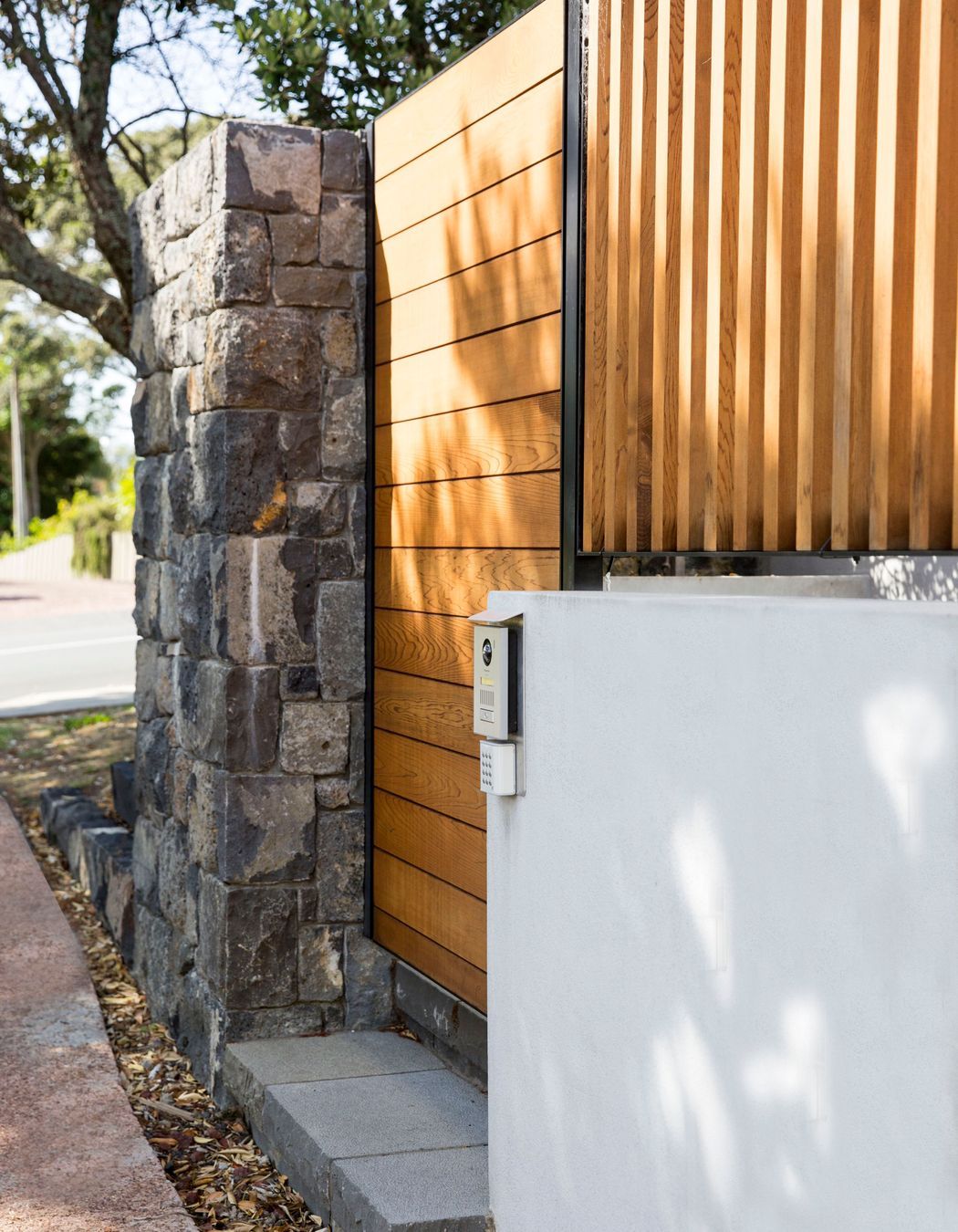 Takapuna Modern &amp; Private